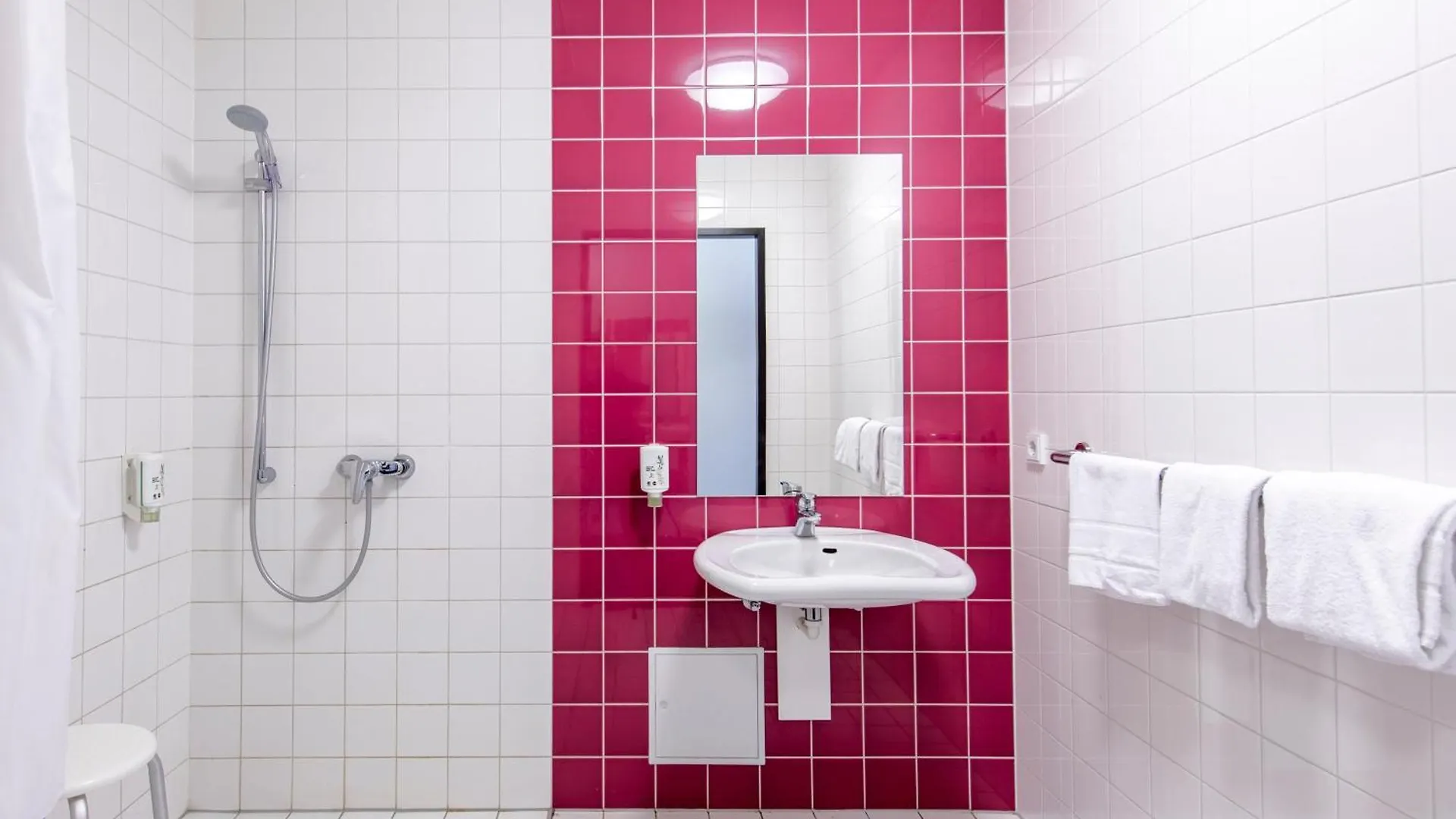 ***  B&B Hotel Muenchen City-Nord Γερμανία